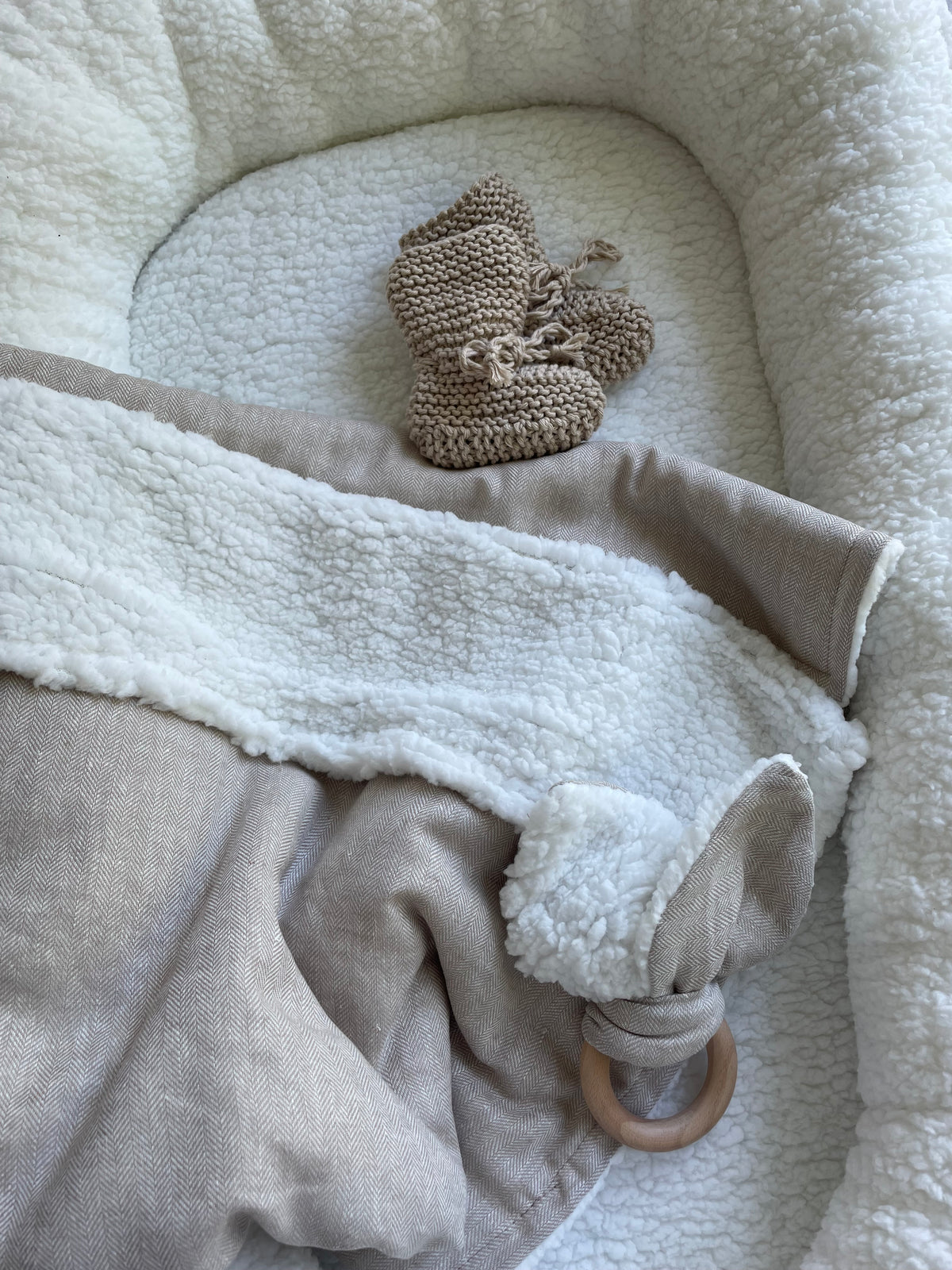 Babynestje linnen visgraat beige