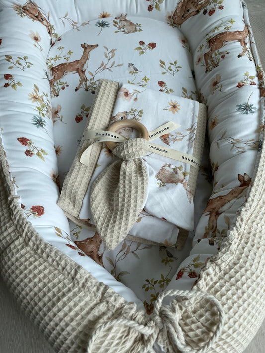 Babynestje bosdieren naturel