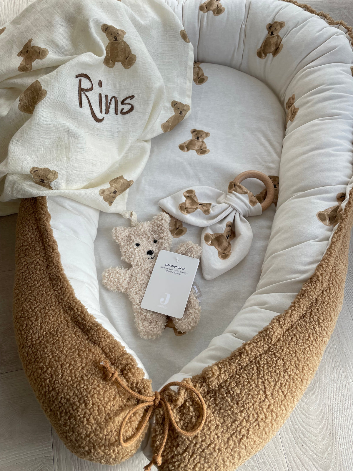 Babynestje teddybeer bouclé