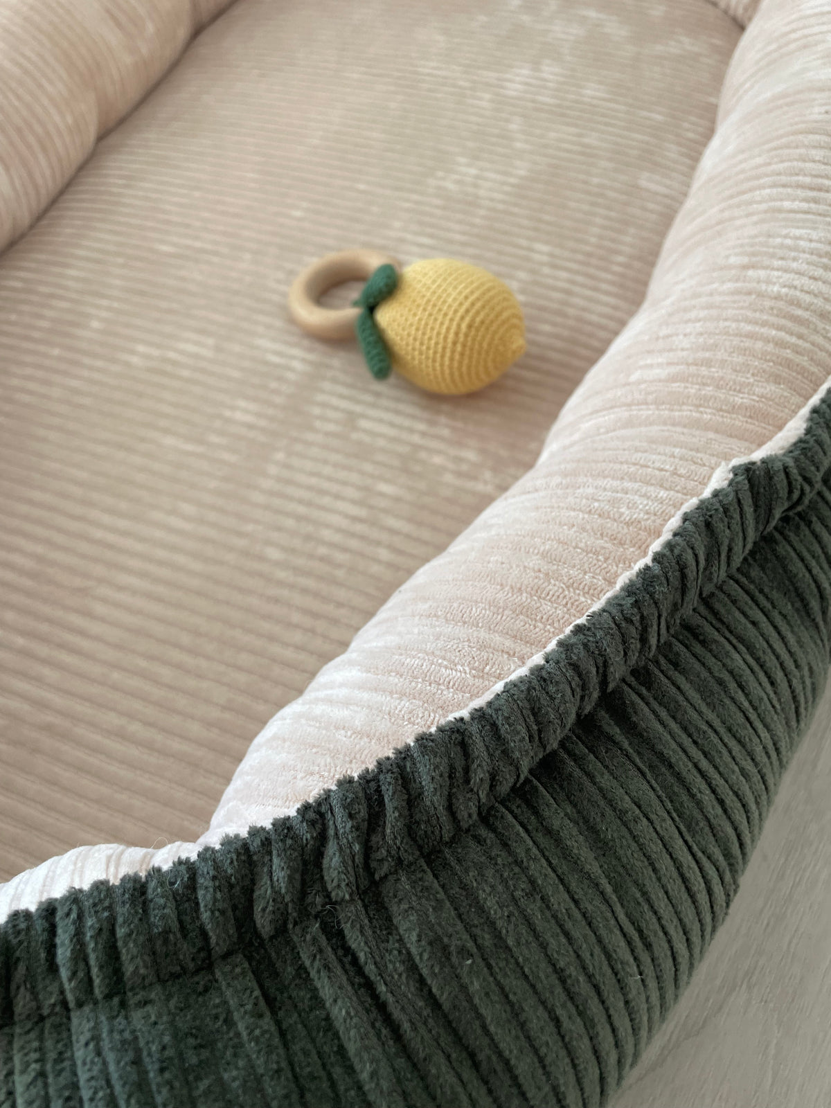 Babynestje rib khaki