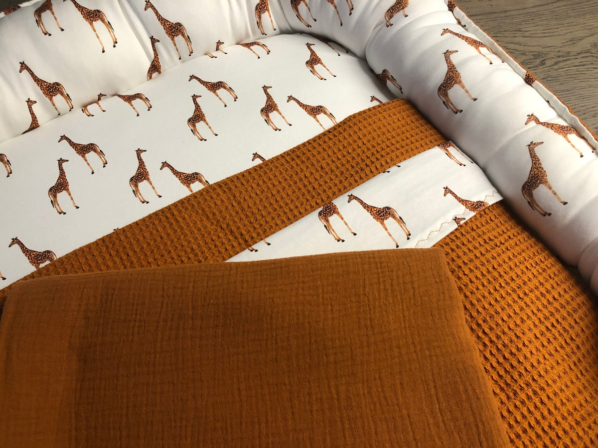 Babynestje giraffen