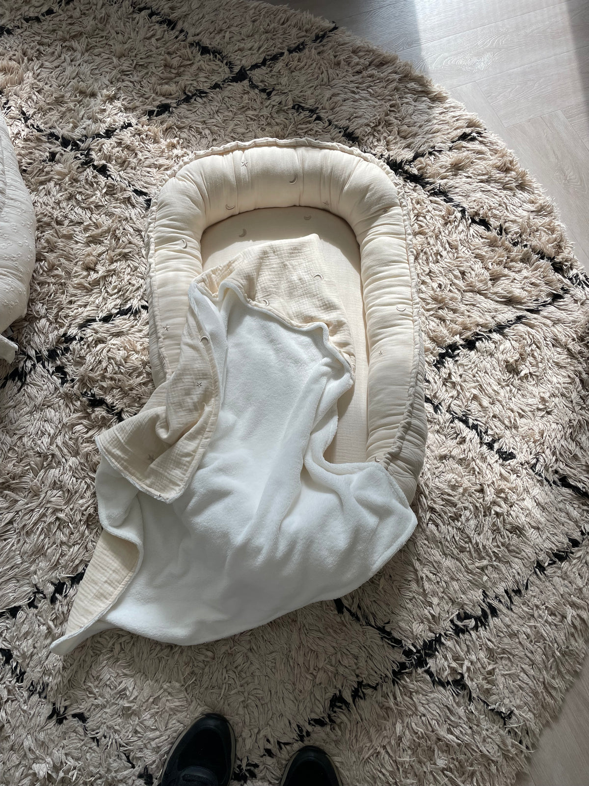 Omslagdoek to the Moon