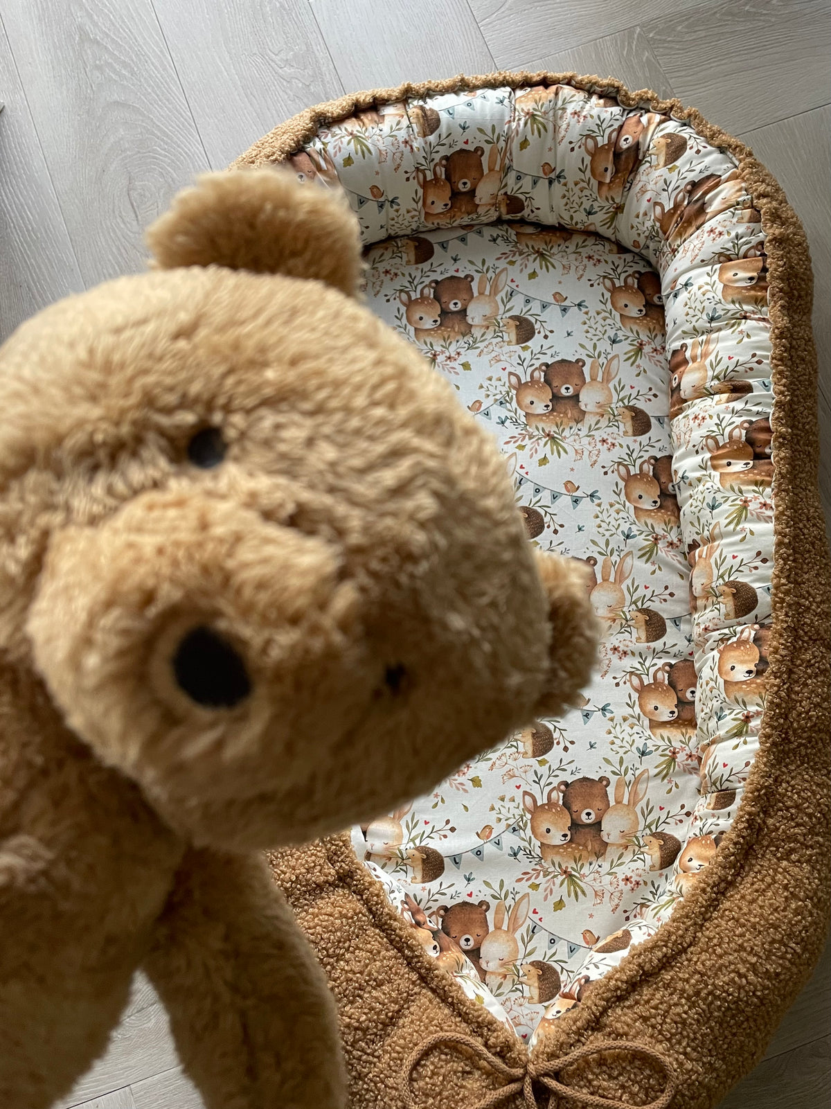 Babynestje brave bear bouclé