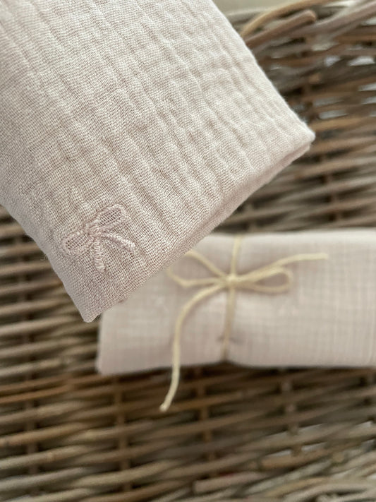 Hydrofiele doek, Swaddle geborduurde strikjes zand