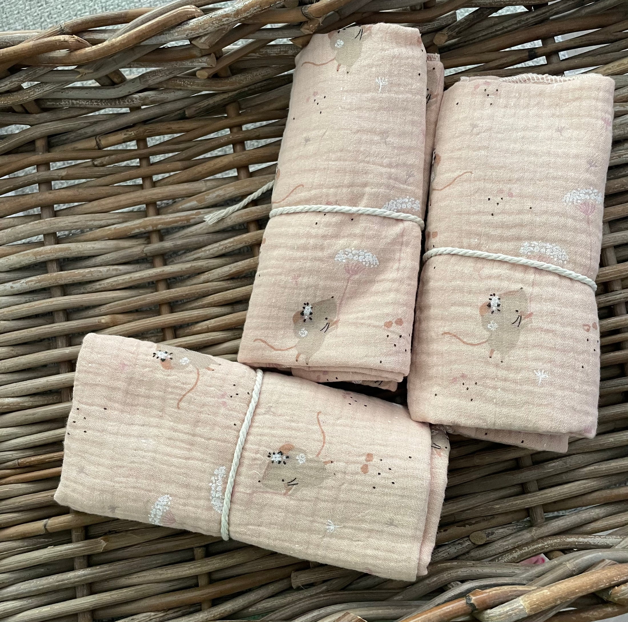 Hydrofiele doek, Swaddle muis met pluisbloem