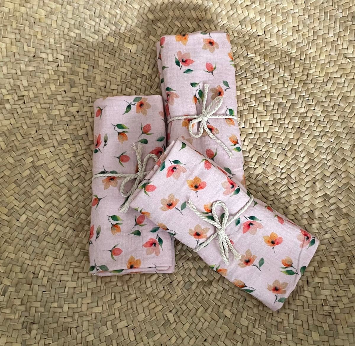 Hydrofiele doek, Swaddle roze bloemen