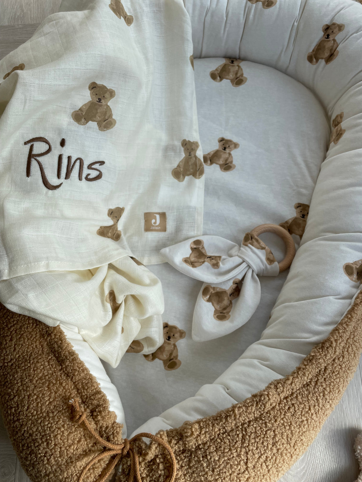Babynestje teddybeer bouclé